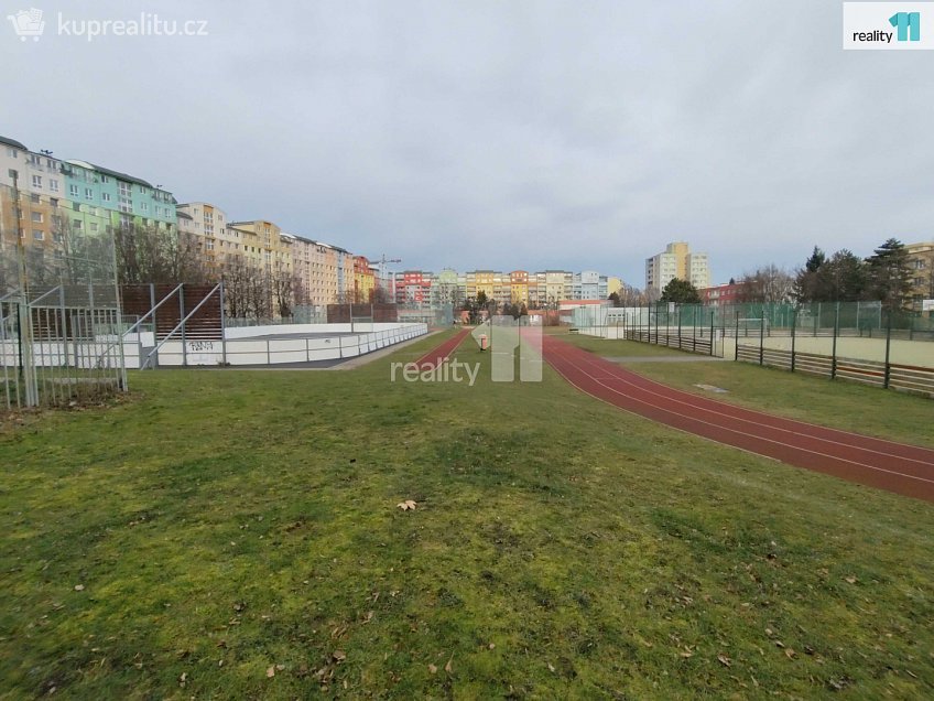 Pronájem bytu 2+1 52 m^2 Tupolevova, Praha 18 