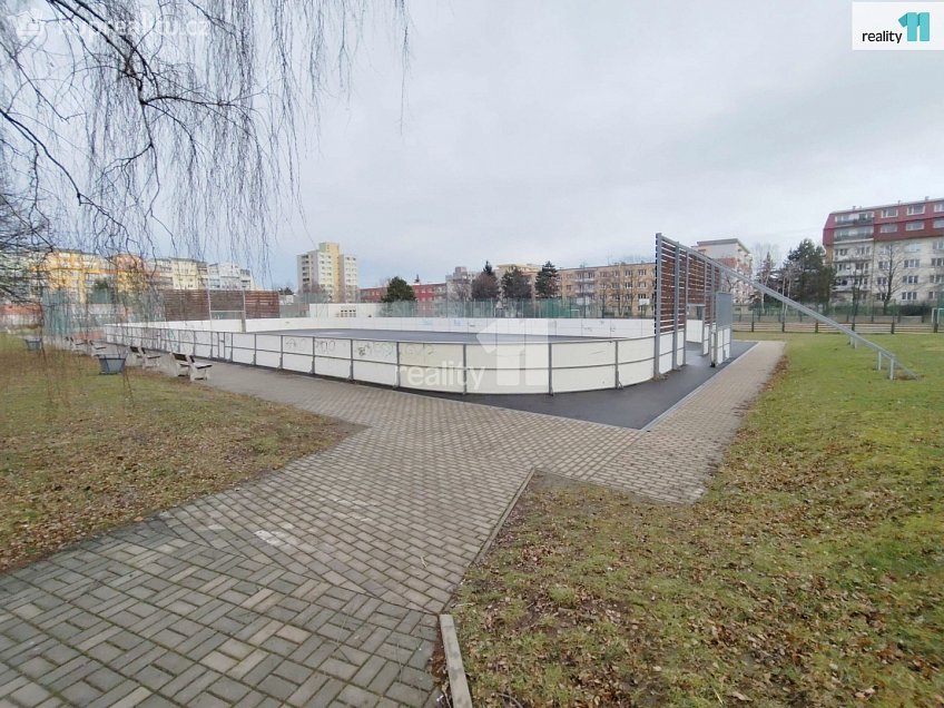 Pronájem bytu 2+1 52 m^2 Tupolevova, Praha 18 