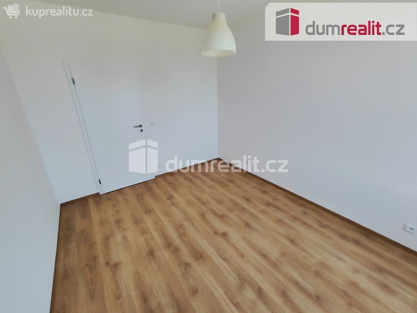 Pronájem bytu 2+kk 56 m^2 Heřmanická, Praha-Ďáblice 
