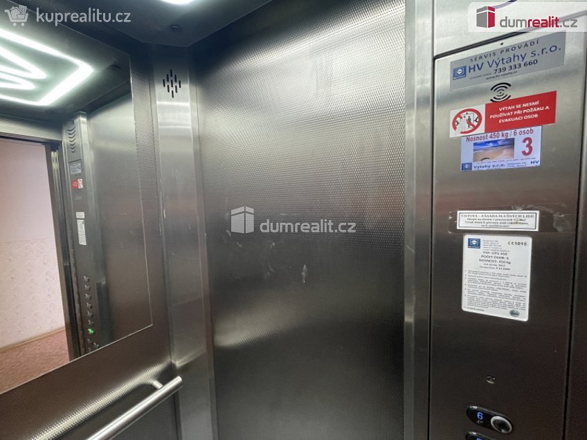 Prodej bytu 1+kk 26 m^2 Na Pastvisku, Opava 
