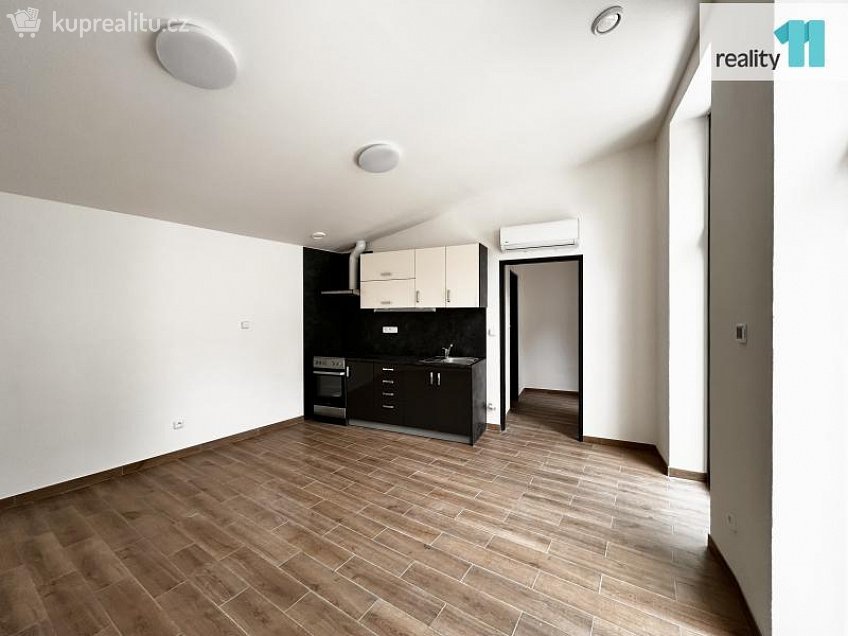 Prodej  ubytovacího zařízení 34 m^2 Michelská, Praha 4 