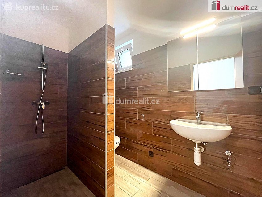 Pronájem bytu 2+1 38 m^2 Zámecká, Mikulov 