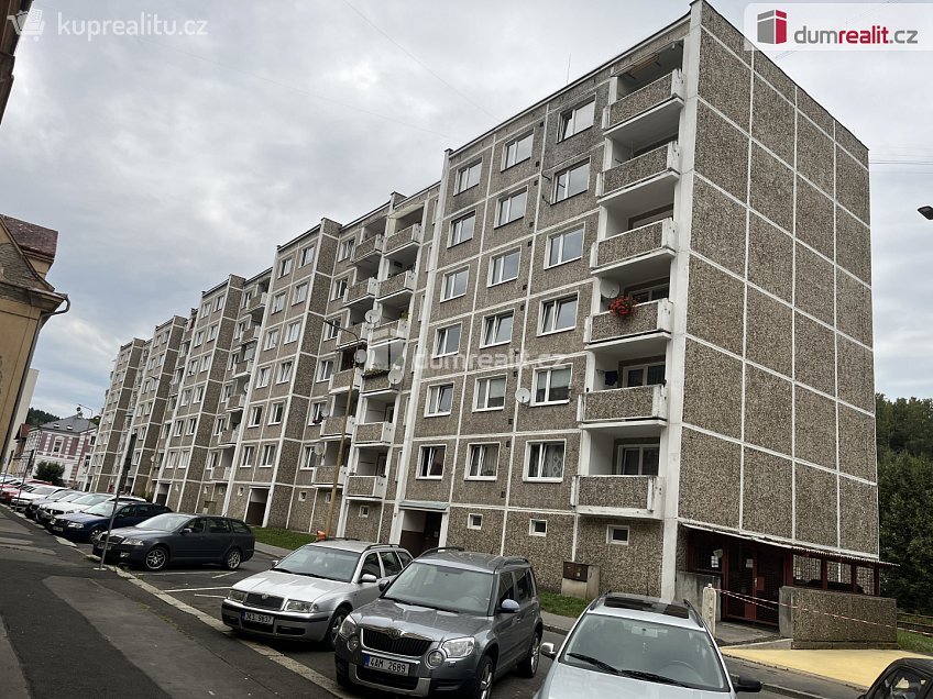 Prodej bytu 2+1 60 m^2 Pod nádražím, Kraslice 