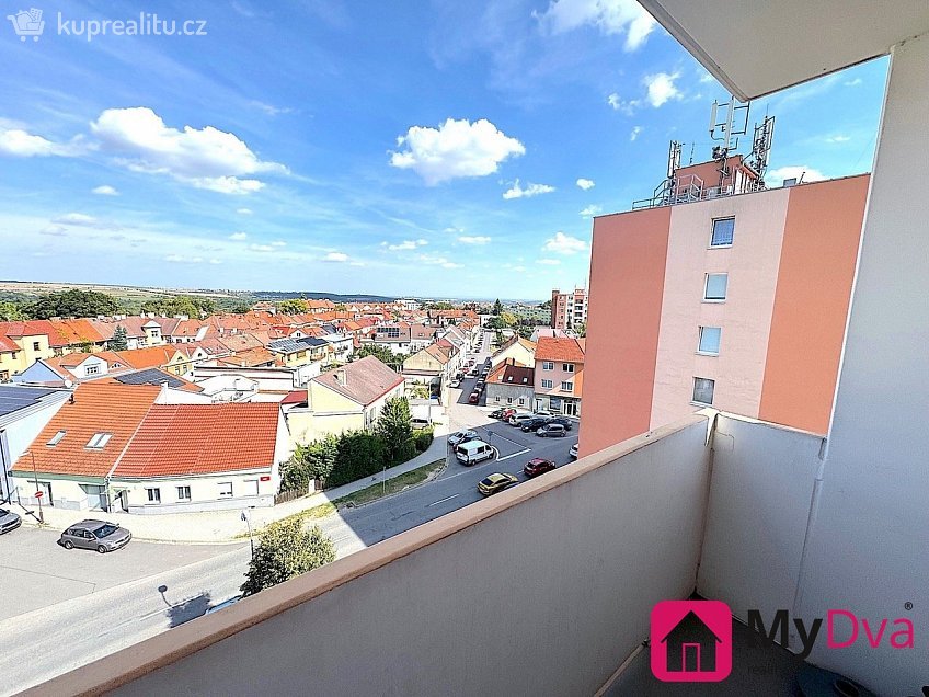 Pronájem bytu 2+1 55 m^2 Mičurinova, Znojmo 