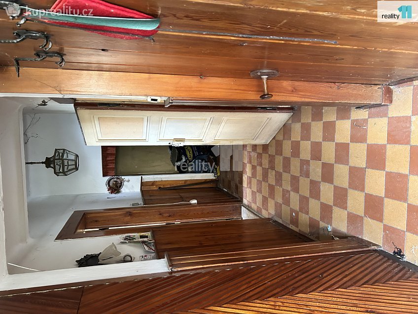 Pronájem  rodinného domu 140 m^2 U sanatoria, Praha 16 