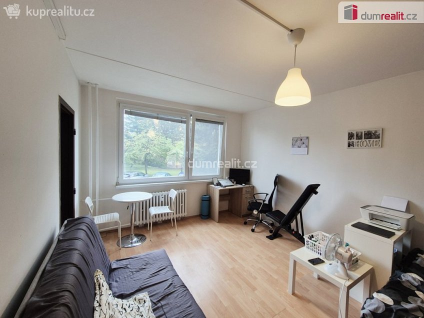 Prodej bytu 1+1 29 m^2 Krynická, Praha 8 