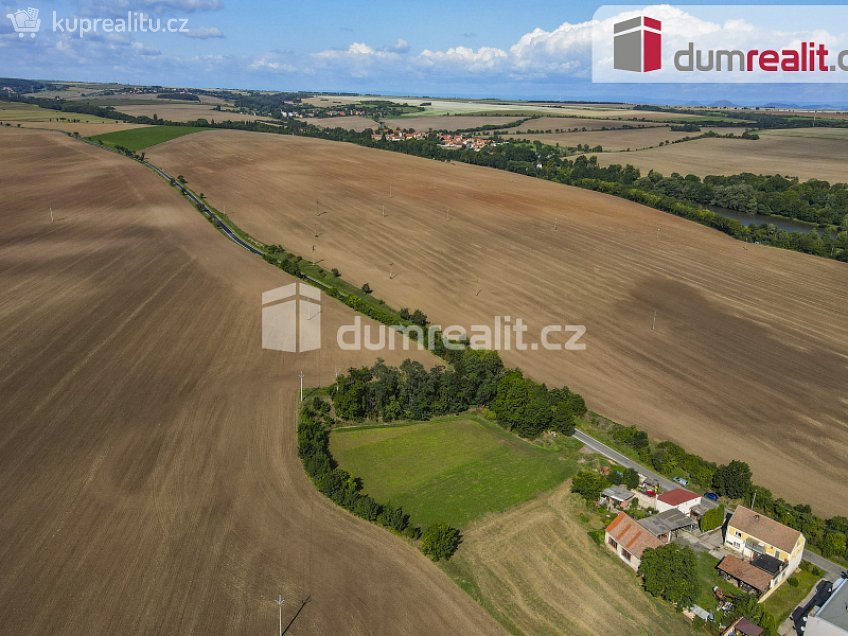 Prodej  stavebního pozemku 3478 m^2 Klobuky, Klobuky 