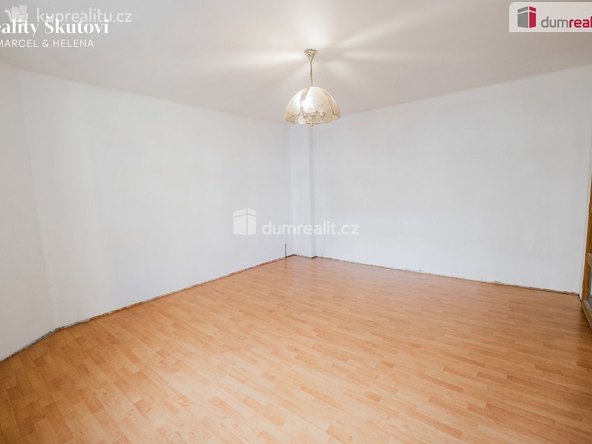 Prodej bytu 2+kk 44 m^2 Raisova, Děčín 