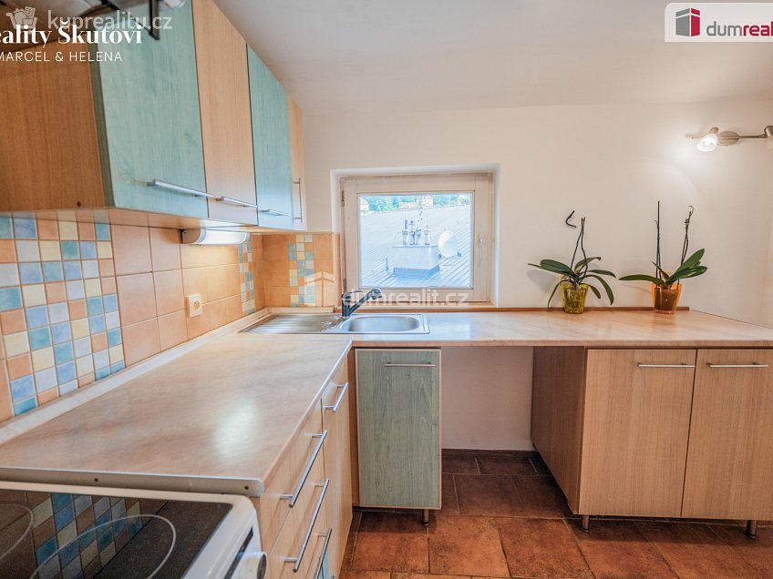 Prodej bytu 2+kk 44 m^2 Raisova, Děčín 