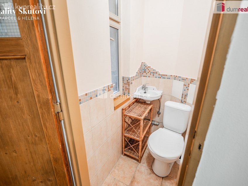 Prodej bytu 2+kk 44 m^2 Raisova, Děčín 