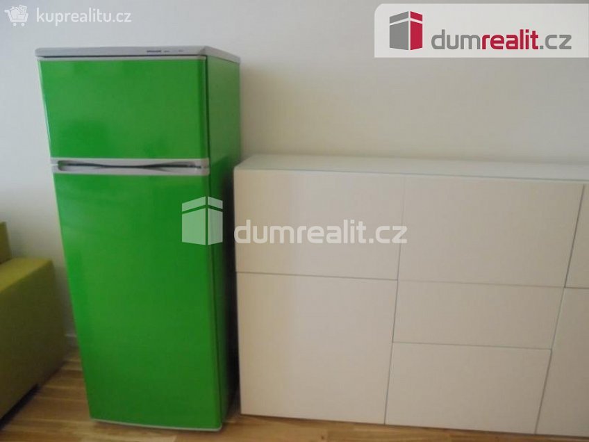 Pronájem bytu 1+kk 27 m^2 U studánky, Praha 7 