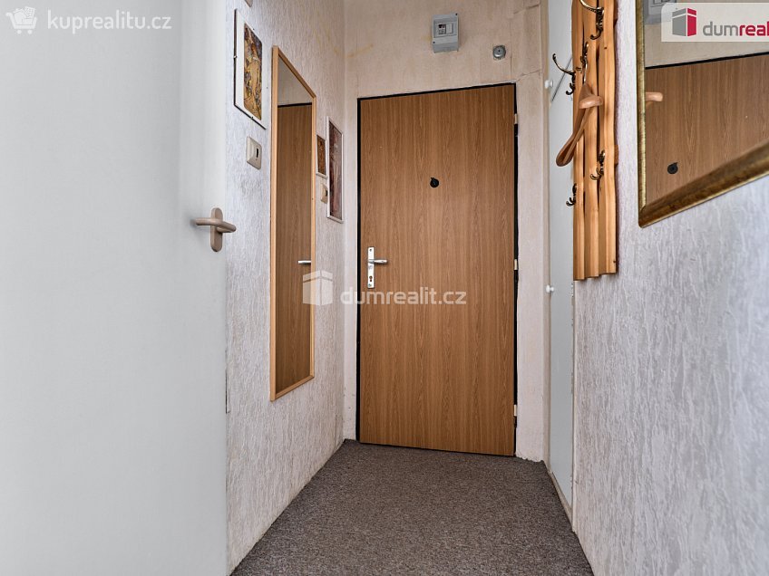 Prodej bytu 1+kk 27 m^2 Sokolovská, Karlovy Vary 