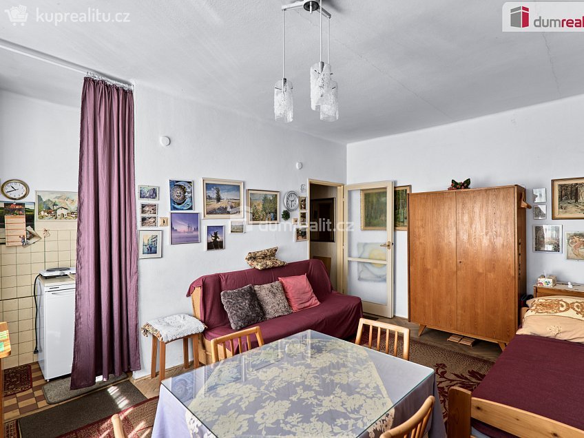 Prodej bytu 1+kk 27 m^2 Sokolovská, Karlovy Vary 