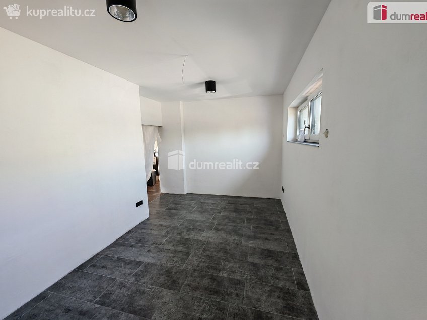 Prodej  rodinného domu 121 m^2 Strančice, Strančice 