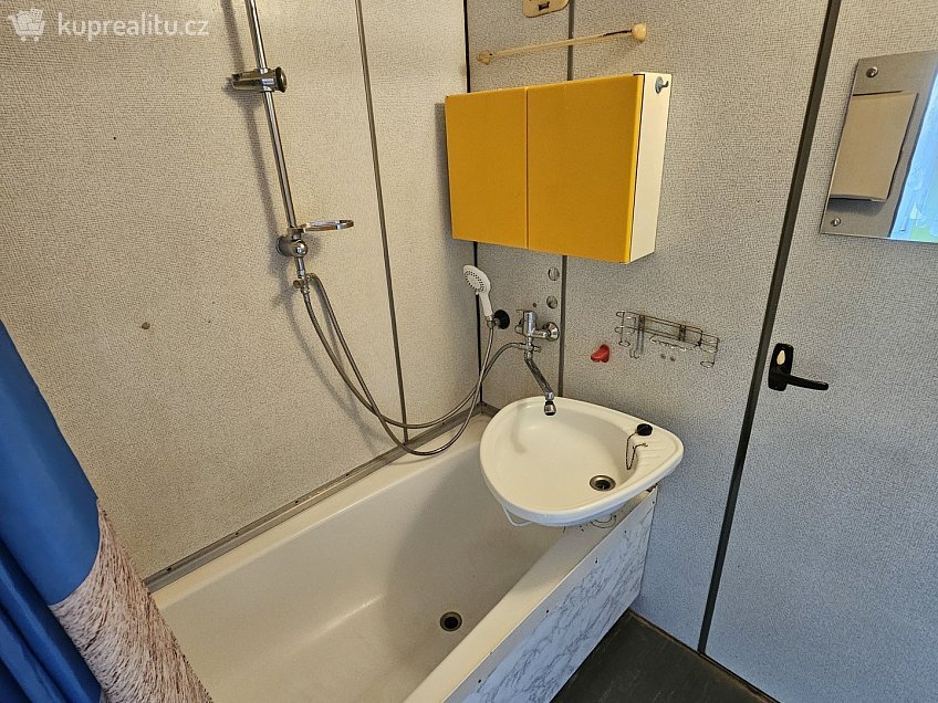 Prodej bytu 3+1 64 m^2 Hroznatova, Mariánské Lázně 