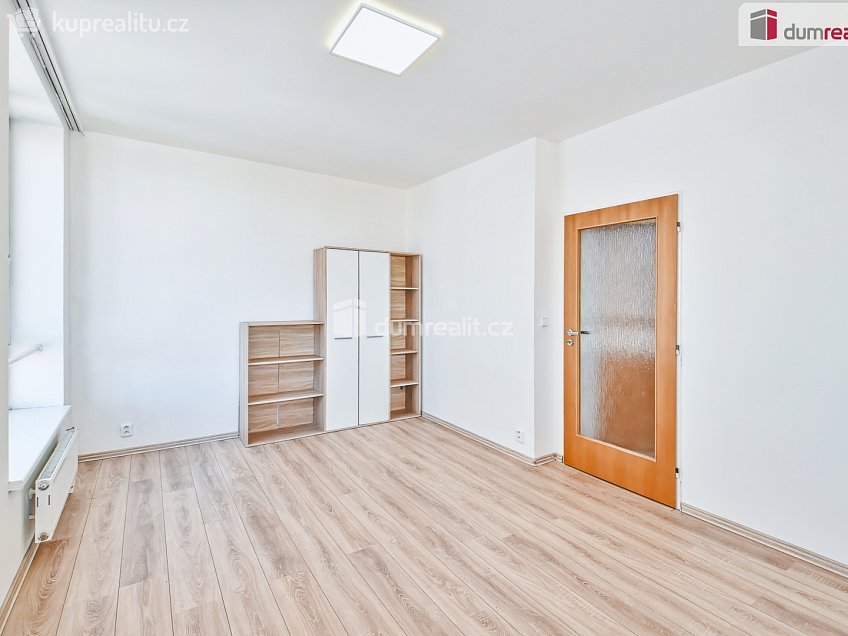 Prodej bytu 3+kk 78 m^2 Vinohradská, Praha 10 