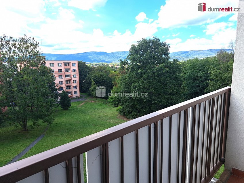 Pronájem bytu 2+1 54 m^2 Jana Zajíce, Ústí nad Labem 