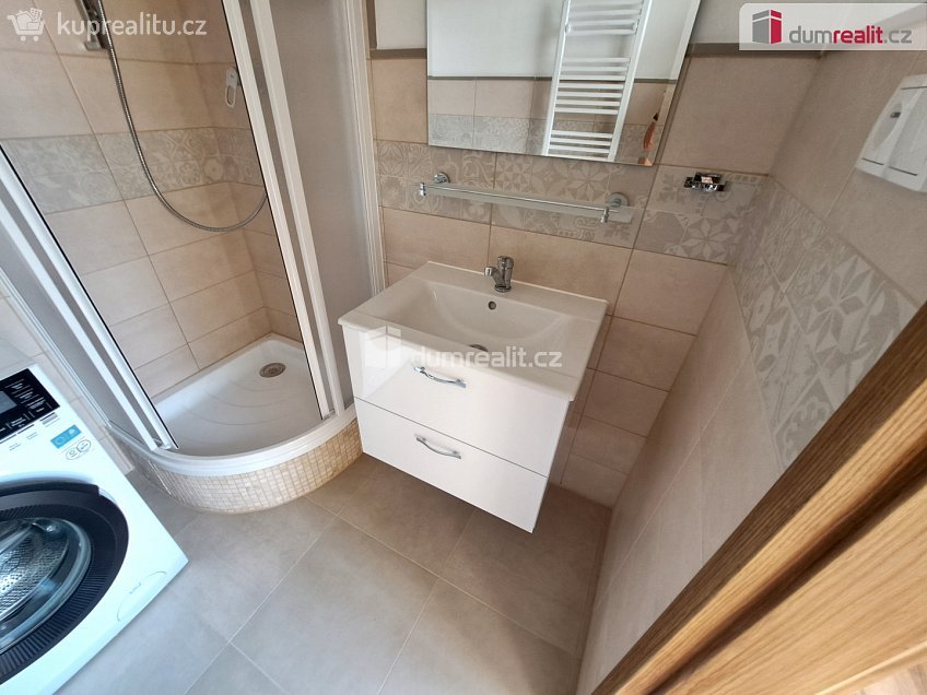 Pronájem bytu 2+1 54 m^2 Jana Zajíce, Ústí nad Labem 
