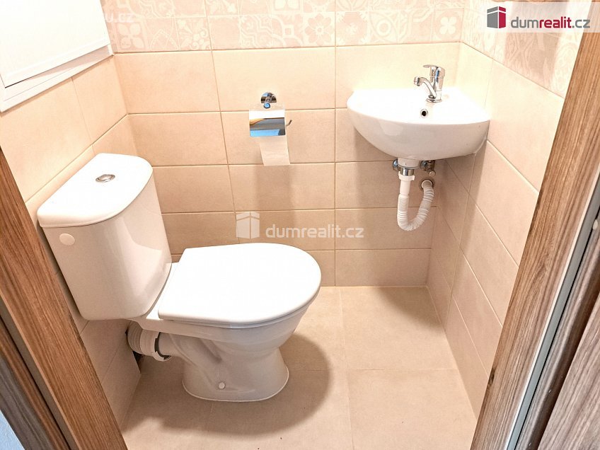 Pronájem bytu 2+1 54 m^2 Jana Zajíce, Ústí nad Labem 