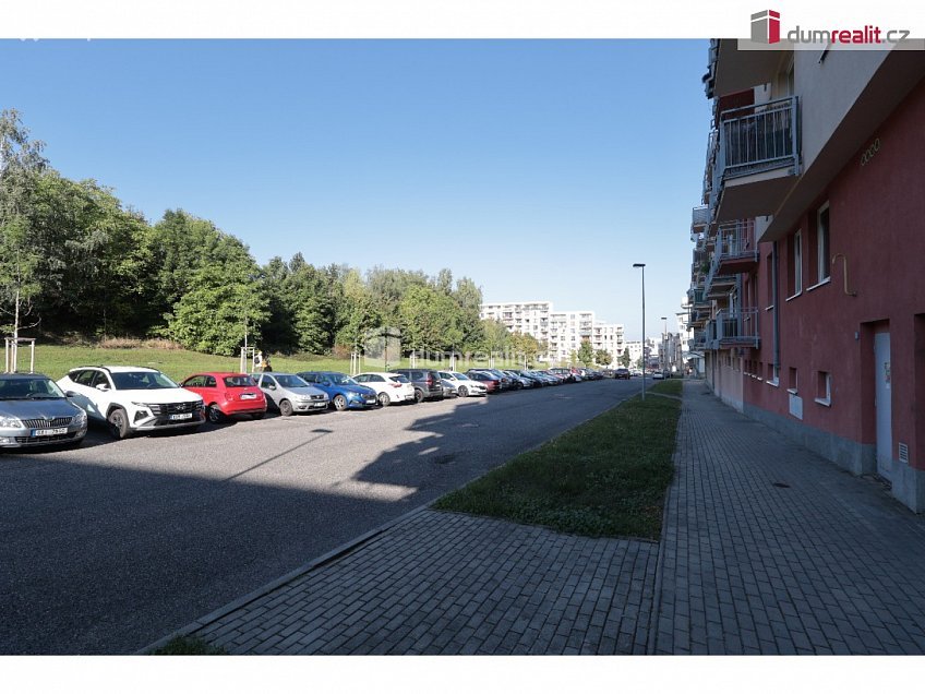 Pronájem  garáže 15 m^2 Merhoutova, Praha-Kunratice 