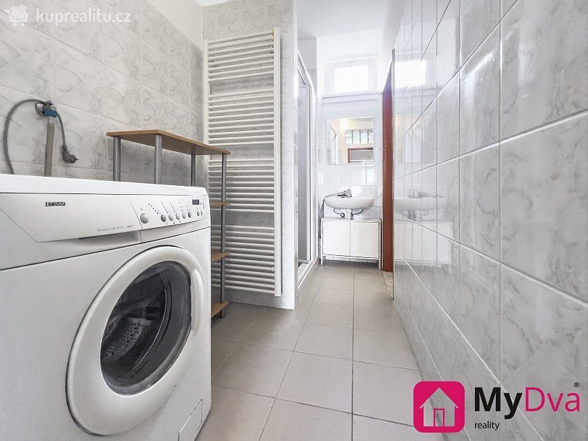 Pronájem bytu 2+1 84 m^2 Vídeňská třída, Znojmo 