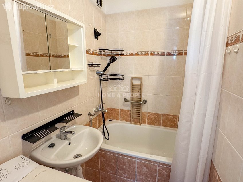 Prodej bytu 2+kk 42 m^2 Urbinská, Český Krumlov 
