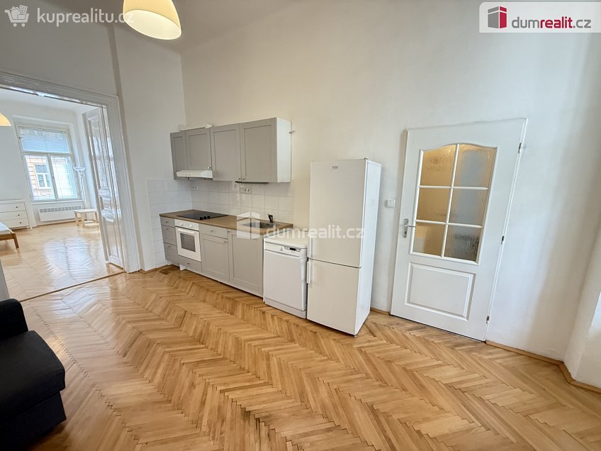 Pronájem bytu 2+kk 60 m^2 Klicperova, Praha 5 