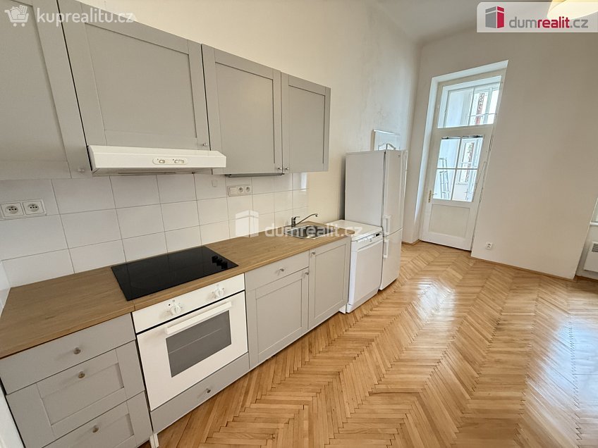 Pronájem bytu 2+kk 60 m^2 Klicperova, Praha 5 