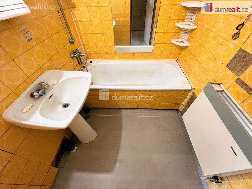 Prodej  rodinného domu 81 m^2 Na Přídělech, Hluk 