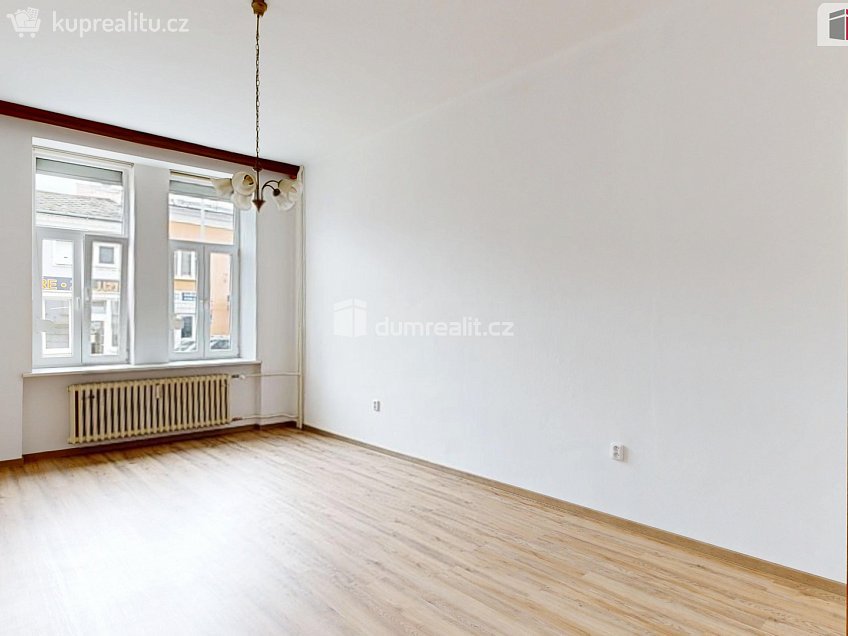 Pronájem bytu 2+1 67 m^2 Nákladní, Opava 