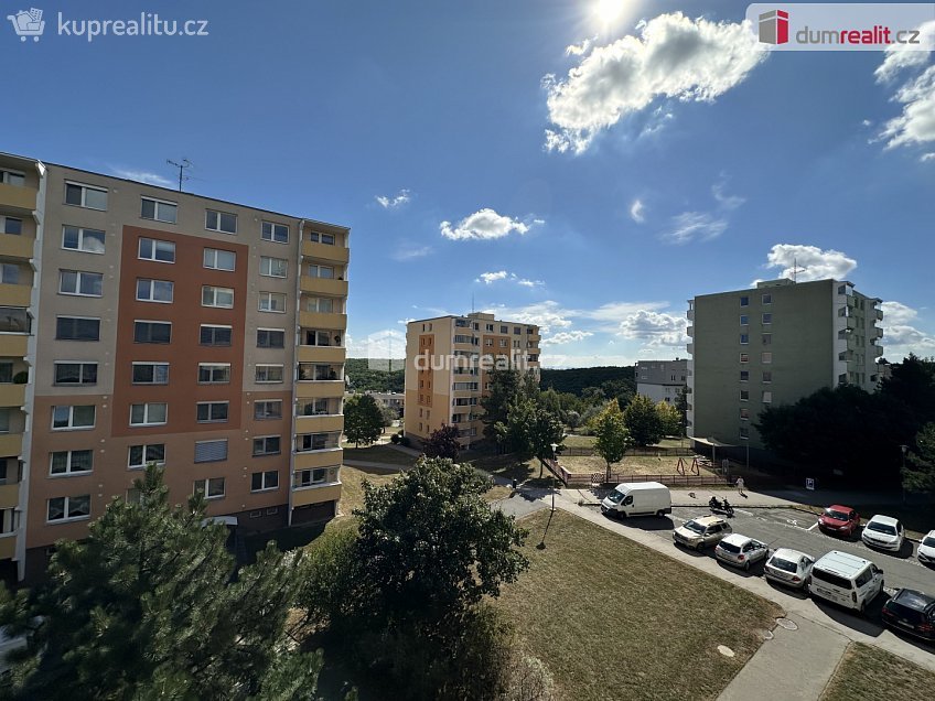 Pronájem bytu 3+1 70 m^2 Axmanova, Brno 