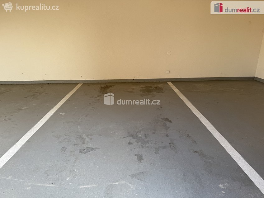 Pronájem bytu 2+kk 61 m^2 Strážovická, Praha-Zličín 