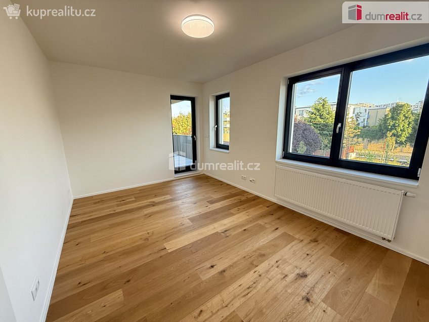Pronájem bytu 2+kk 61 m^2 Strážovická, Praha-Zličín 