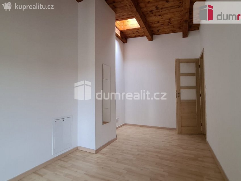 Pronájem bytu 3+kk 78 m^2 Rybova, Kralupy nad Vltavou 
