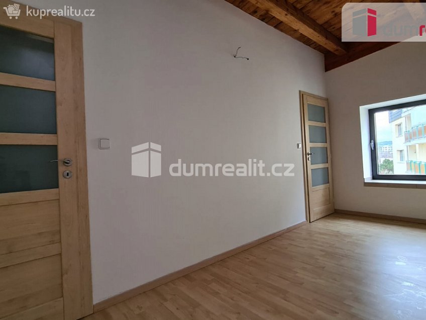Pronájem bytu 3+kk 78 m^2 Rybova, Kralupy nad Vltavou 