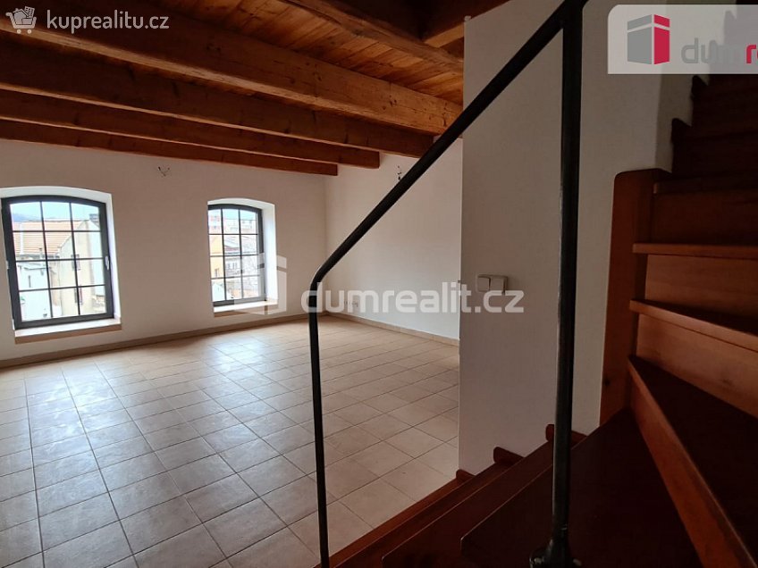 Pronájem bytu 3+kk 78 m^2 Rybova, Kralupy nad Vltavou 