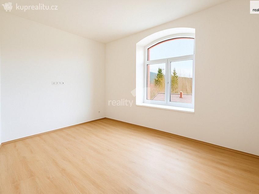 Pronájem bytu 3+kk 76 m^2 Černý Důl, Černý Důl 