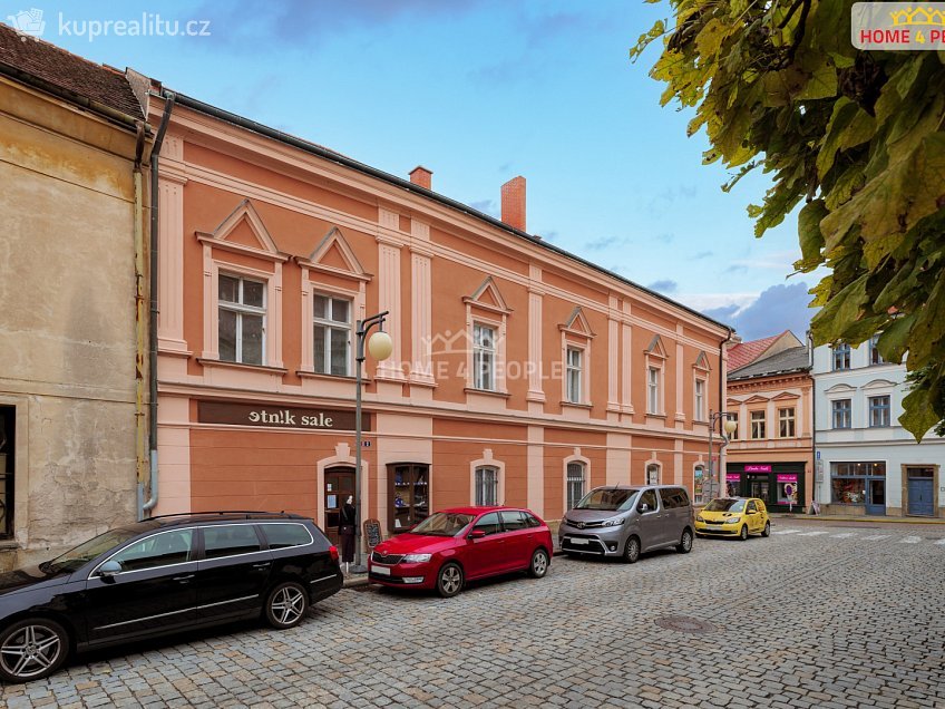 Prodej  rodinného domu 748 m^2 Husova, Kutná Hora 