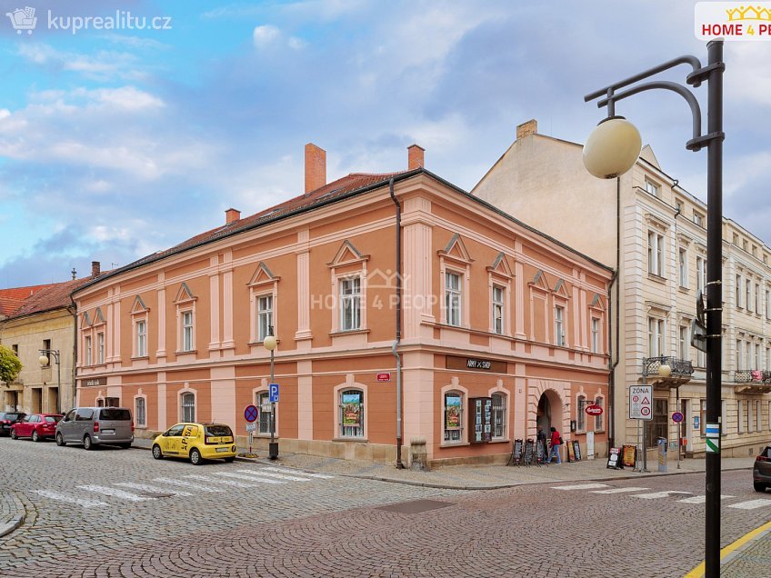 Prodej  rodinného domu 748 m^2 Husova, Kutná Hora 