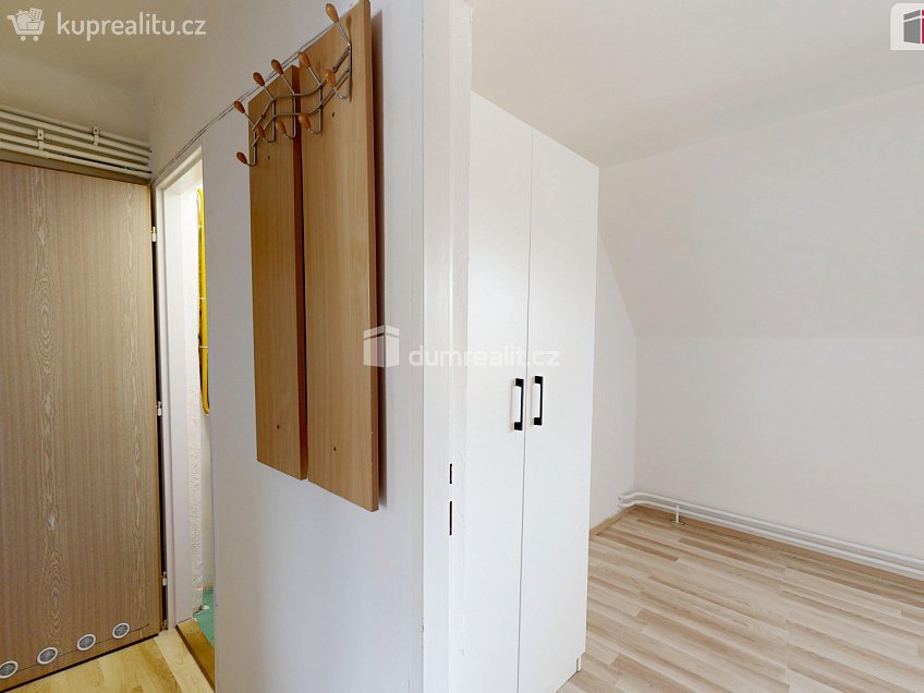 Pronájem bytu 2+1 33 m^2 Polní, Opava 