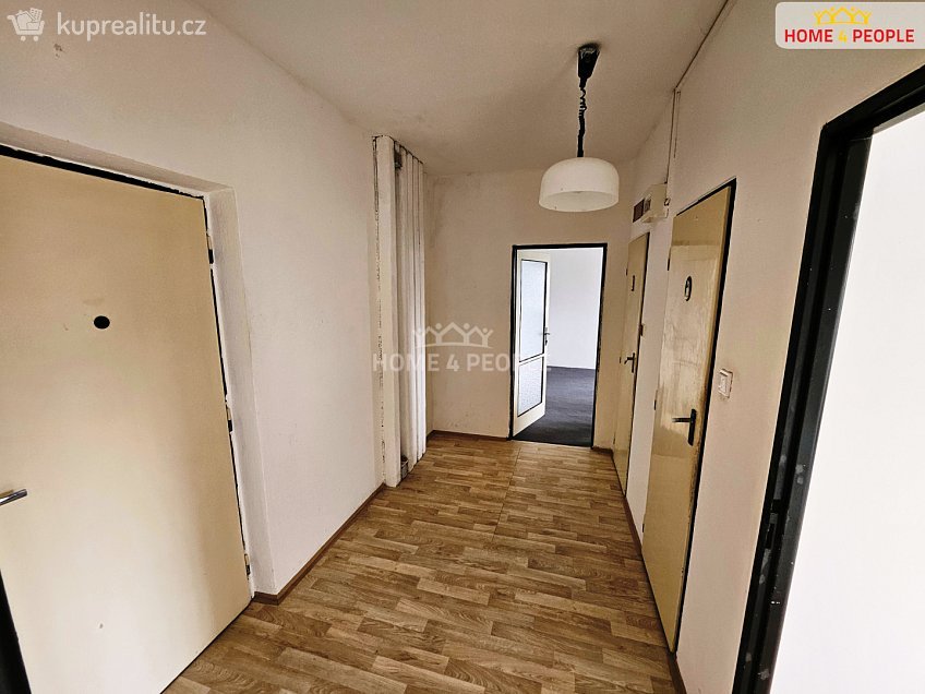 Pronájem bytu 2+1 53 m^2 Čílova, Praha 6 