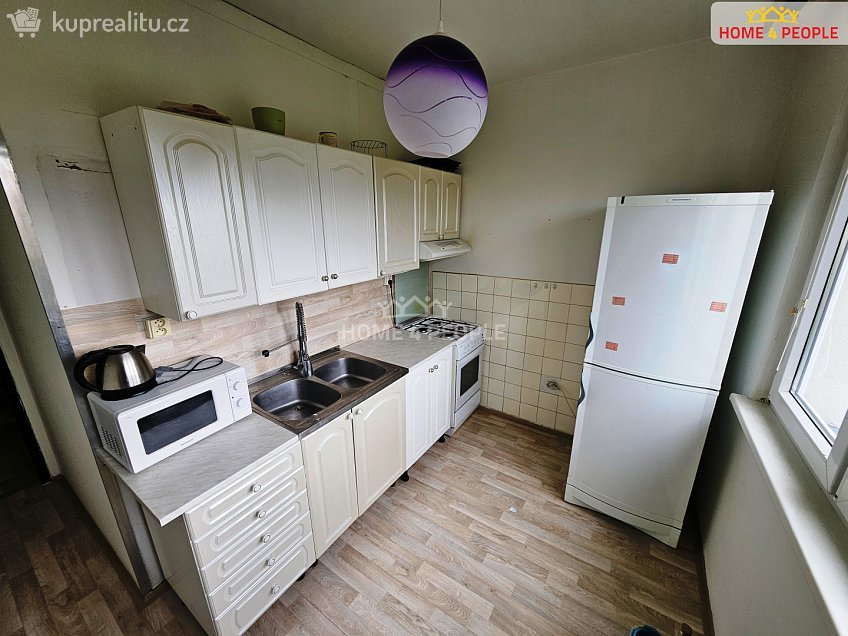Pronájem bytu 2+1 53 m^2 Čílova, Praha 6 
