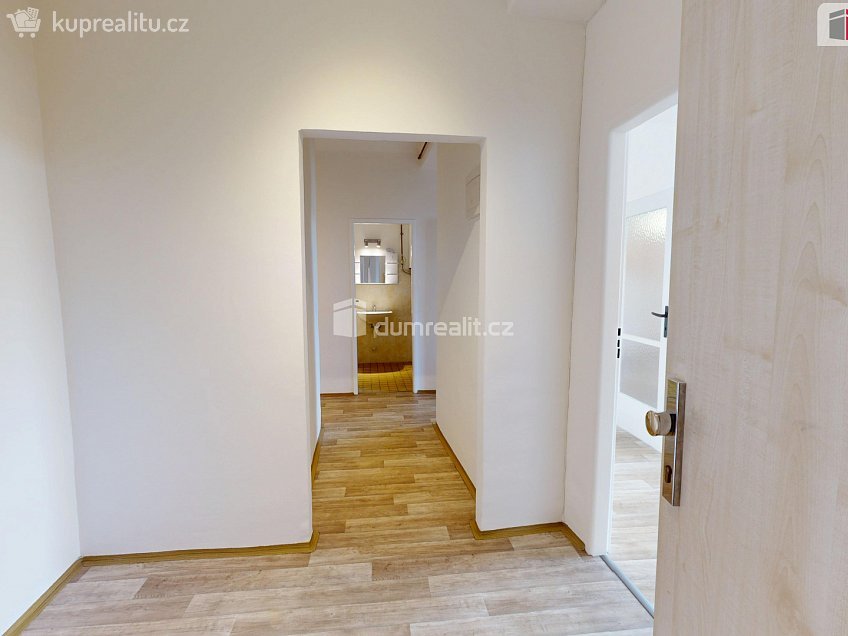 Pronájem bytu 2+1 75 m^2 Dolní náměstí, Opava 