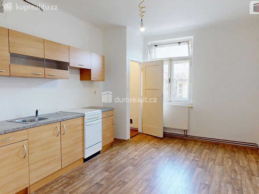Pronájem bytu 2+1 75 m^2 Dolní náměstí, Opava 