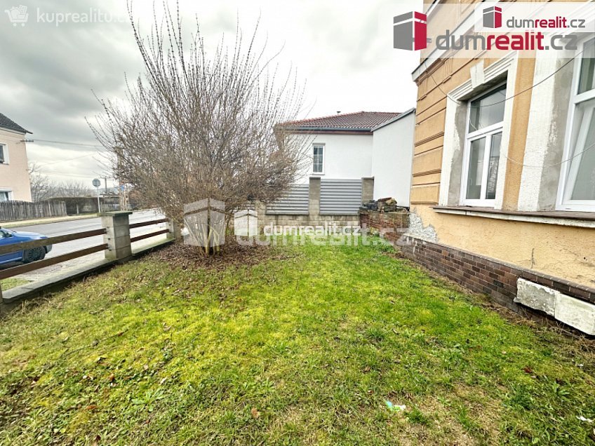Pronájem bytu 1+1 40 m^2 Pražská, Bystřany 