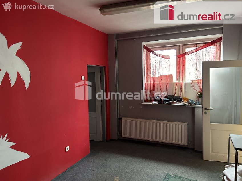 Pronájem  obchodních prostor 120 m^2 Vítězná, Kutná Hora 
