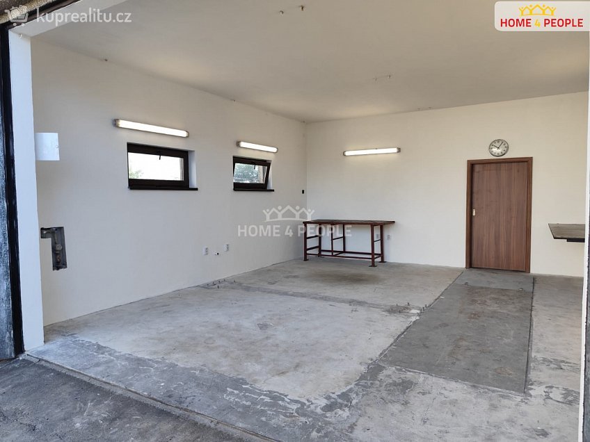 Pronájem  skladu 59 m^2 Vzdálená, Praha-Březiněves 