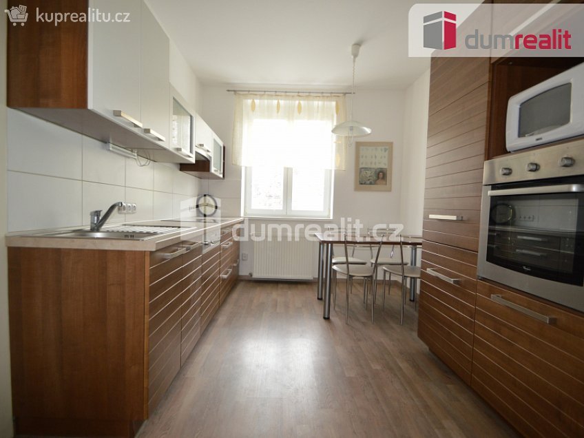 Pronájem bytu 2+1 65 m^2 Podhorská, Praha 5 