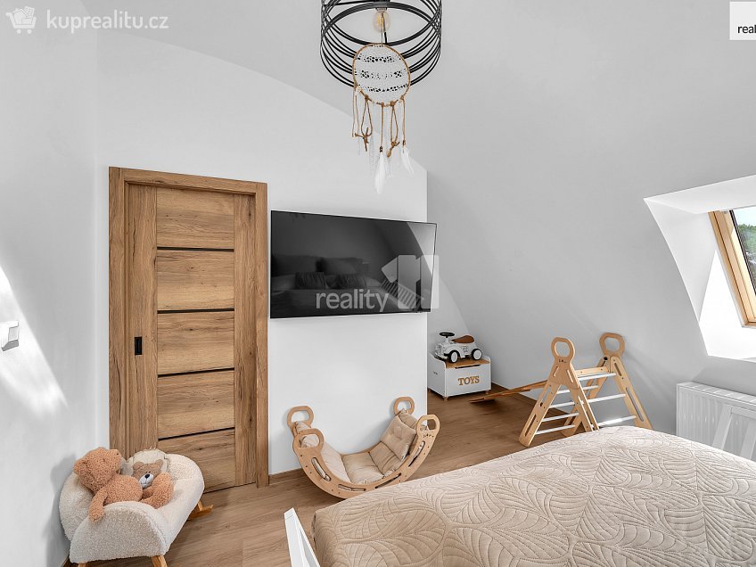 Prodej  rodinného domu 396 m^2 Pod Vrchem, Děčín 