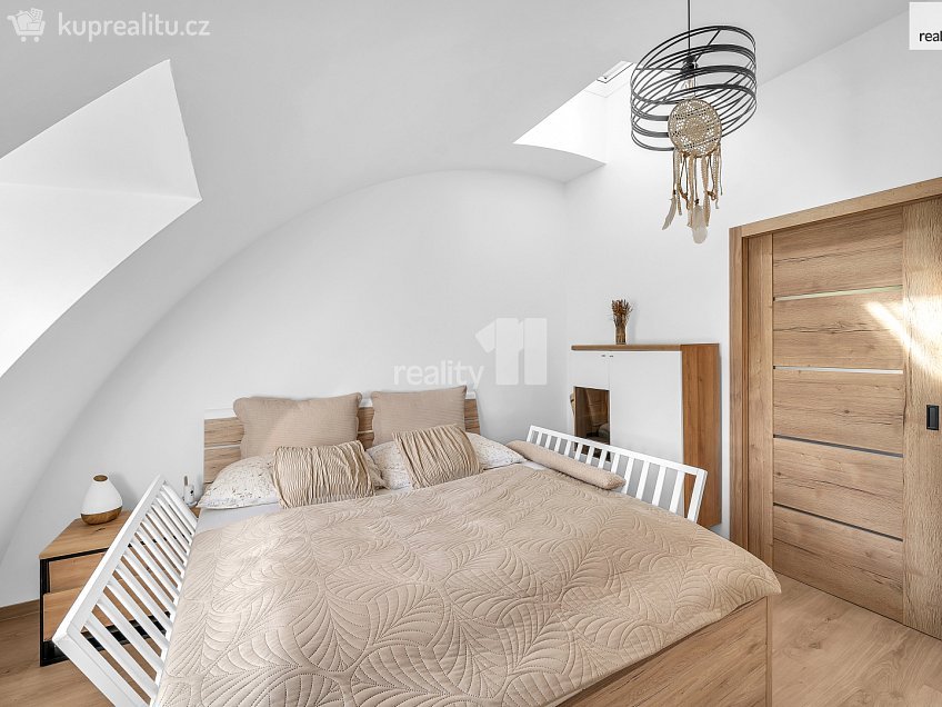 Prodej  rodinného domu 396 m^2 Pod Vrchem, Děčín 